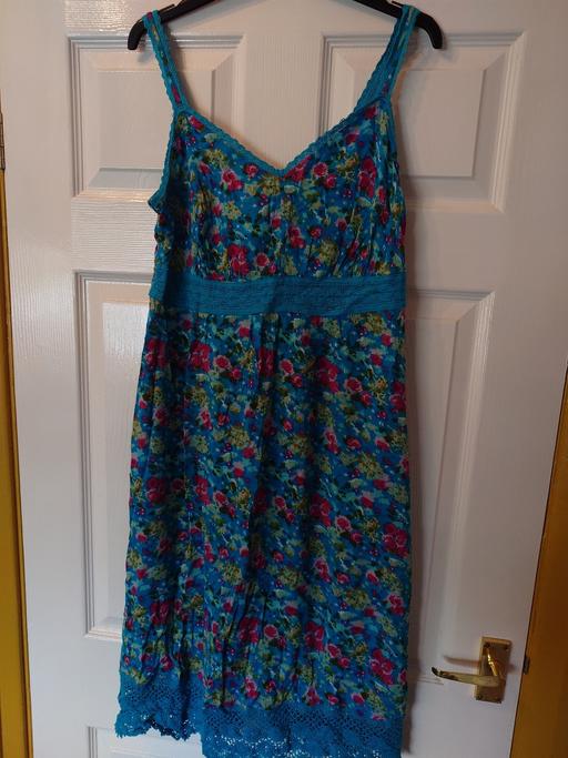  — Women's blue floral dress size 14