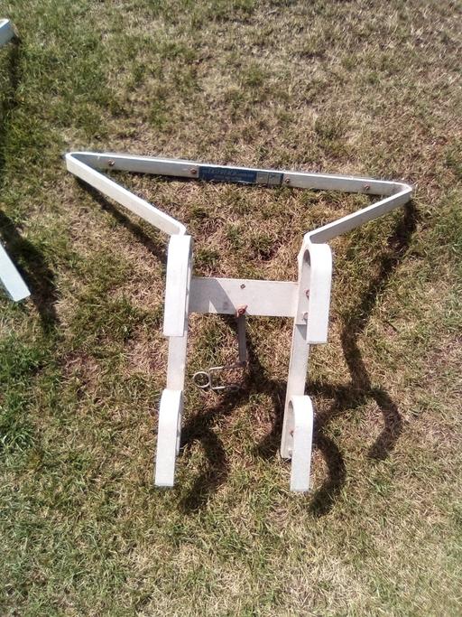  — ladder stand off