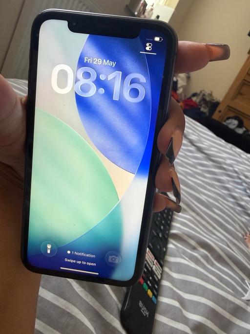  — iPhone 11 64g