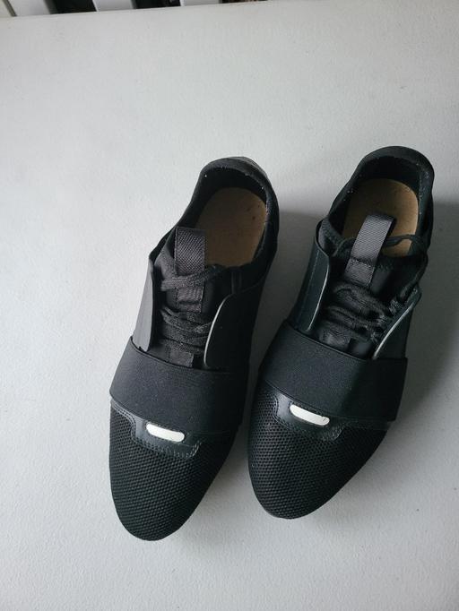  — men shoes