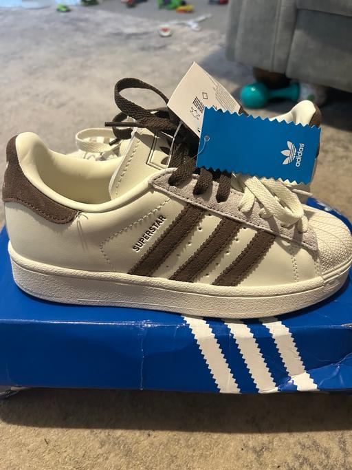  — Molly Mae adidas superstars