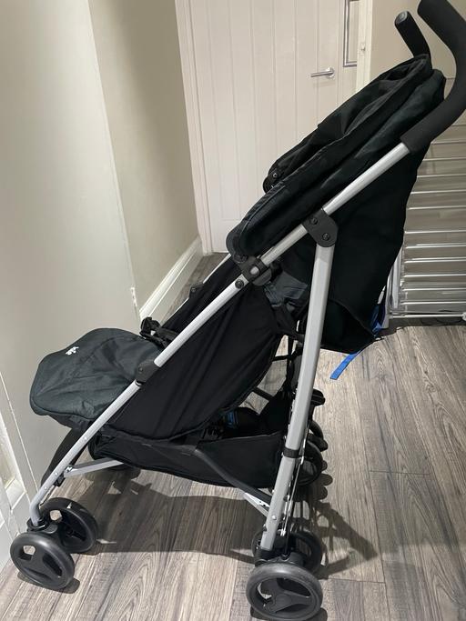  — Joie Lightweight Umbrella Stroller