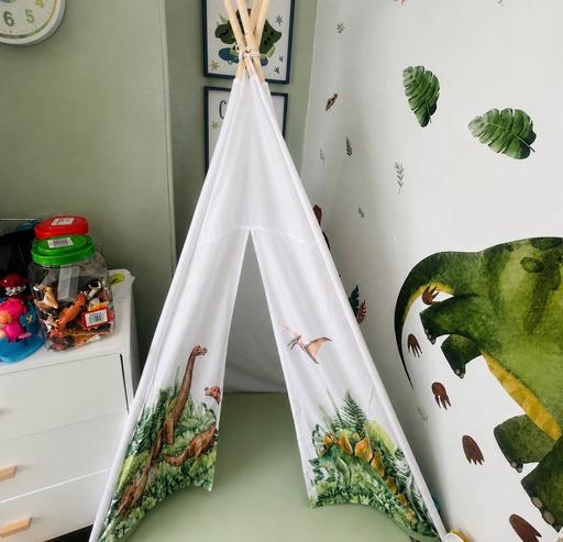  — Dinosaur teepee tent