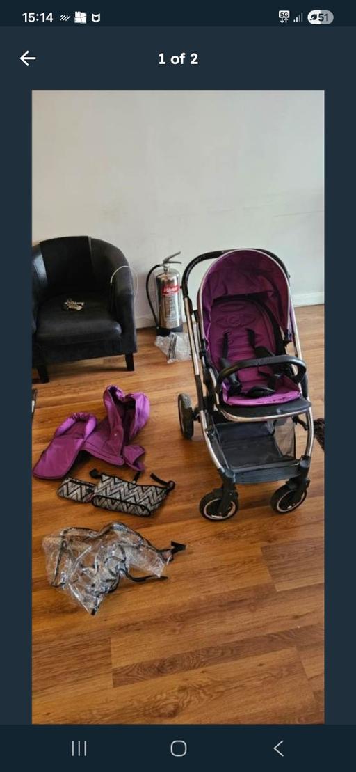  — Oyster Pram for children