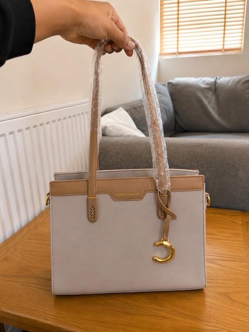  — Casual Hand bag