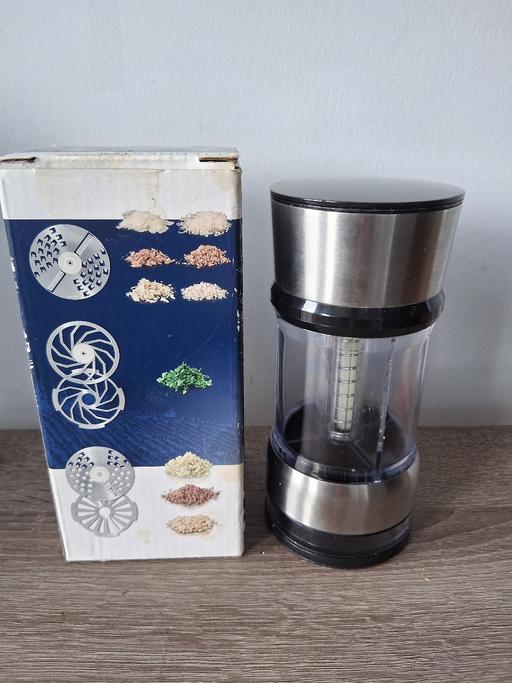  — Ernesto multi-purpose grater