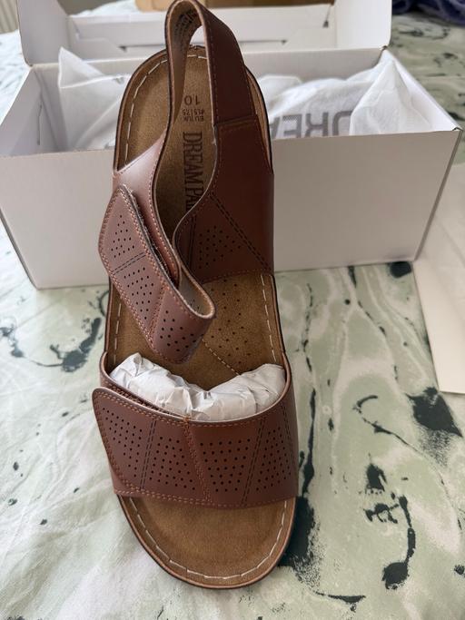  — Sandals