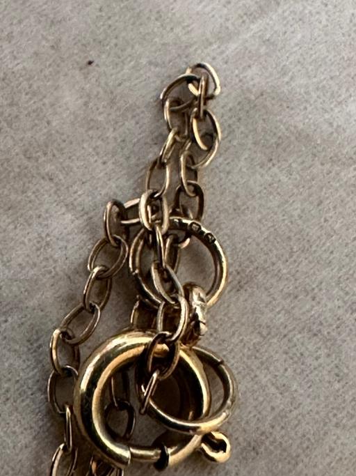  — 9CT Gold “M” initial necklace 375 1.21 grams