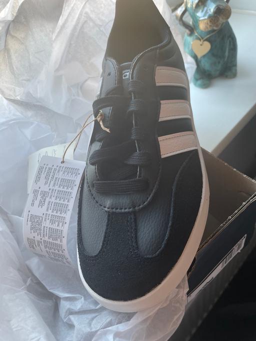  — NEW Adidas Barreda Trainers Size 5.5 UNWORN 