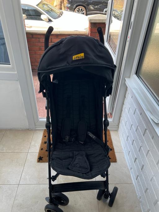  — Pushchair