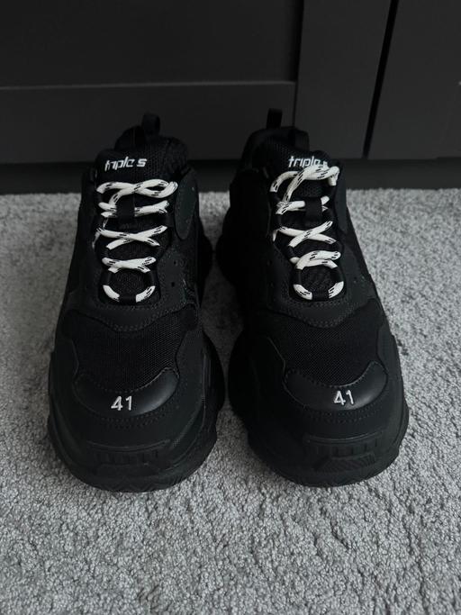  — balenciaga tripple s black