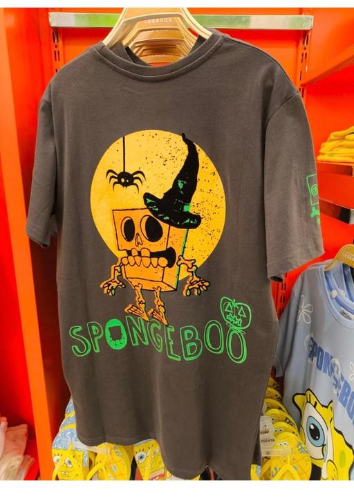  — Mens L SpongeBob tshirt