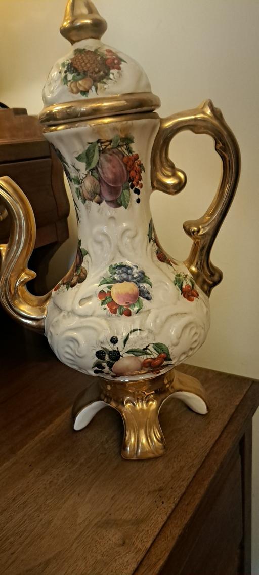  — Decorative ornamental coffee pot