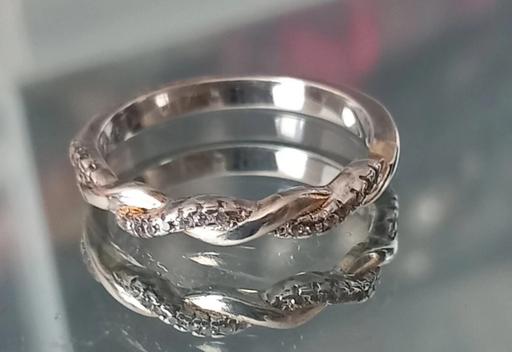  — Sterling silver gemstone twist ring