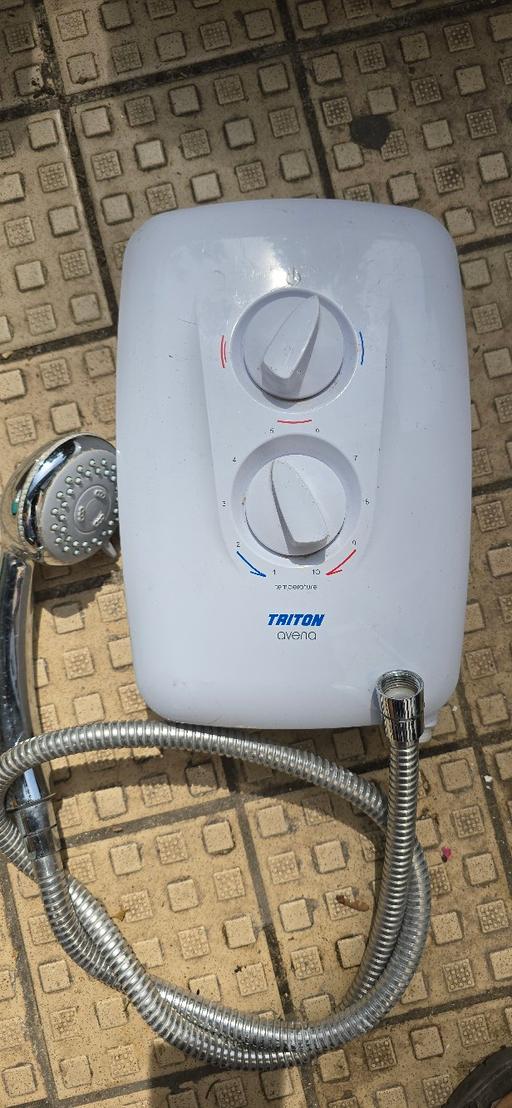  — Triton Avena Electric Shower