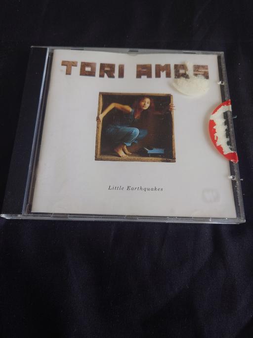  — Tori Amos - little earthquake CD