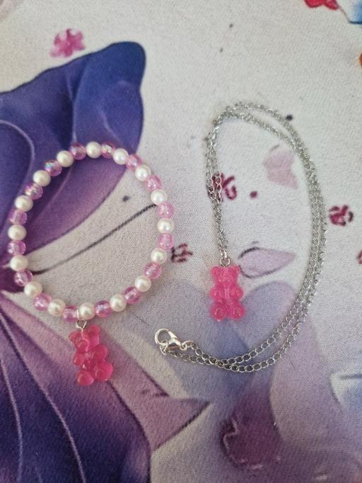  — Pink gummy bear girls jewellery set