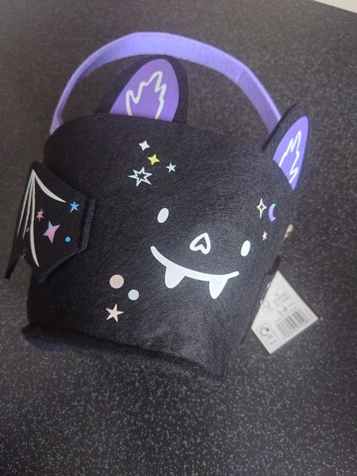  — Kids Halloween trick or treat bucket