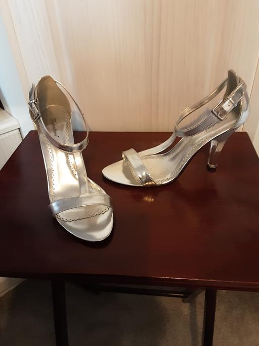  — Ladies Definitions Shoes
