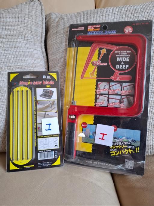  — Magic Saw with 5 extra blades new in pack