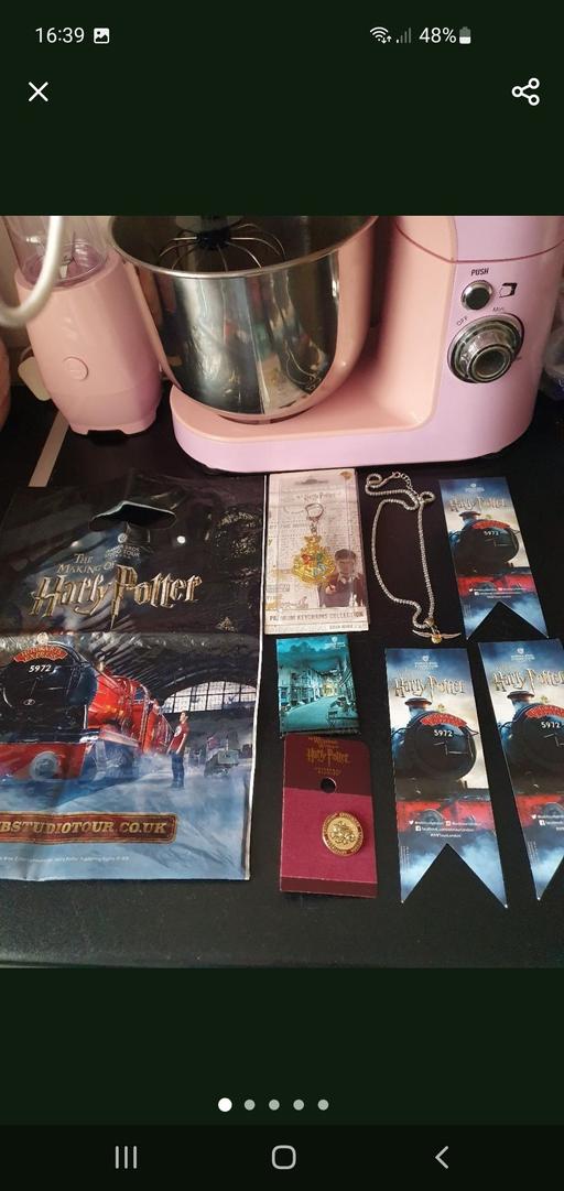  — Harry potter collector bundle x 8 items