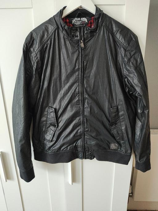  — Tommy Hilfiger jacket