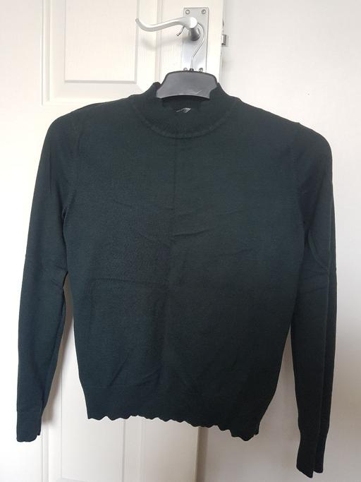  — Oasis dark green jumper
