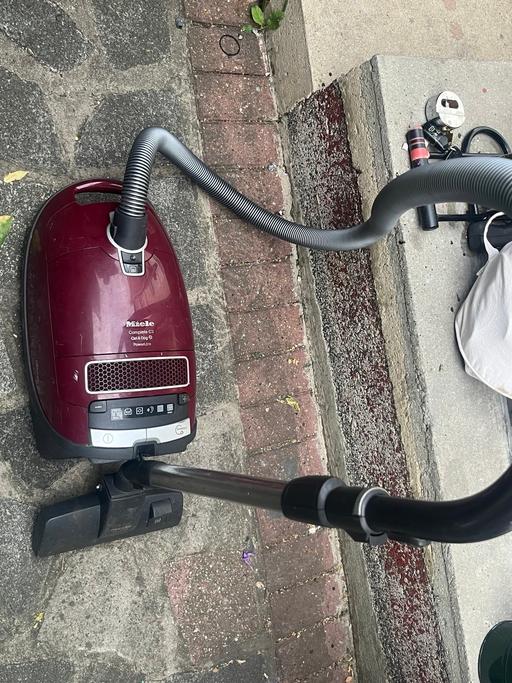  — Miele vacuum cleaner
