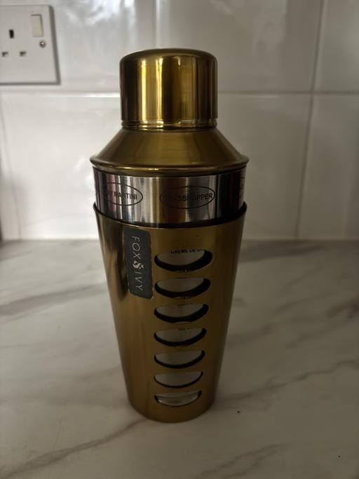 — Fox-Ivy cocktail shaker
