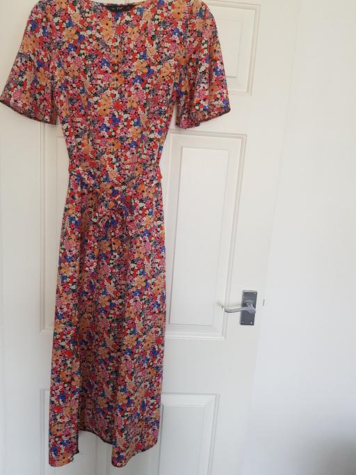  — Floral midi dress