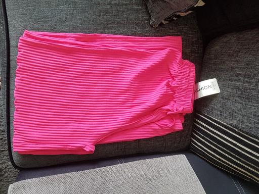  — NEW pink trousers