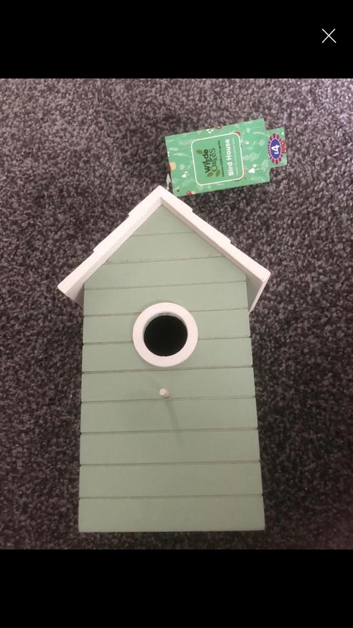  — Bird house