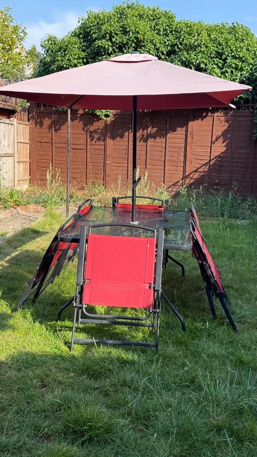  — Outdoor Table with Removable Umbrella