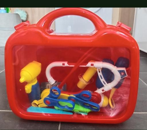  — My Family Doctor 9 piece playset
