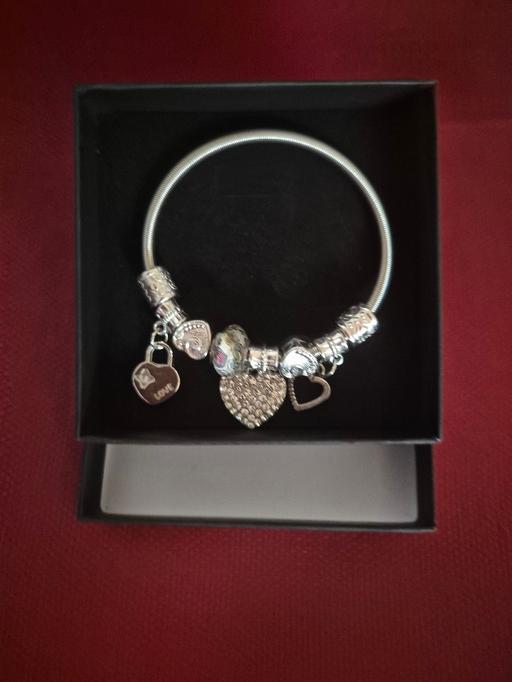  — new Charm Bracelet