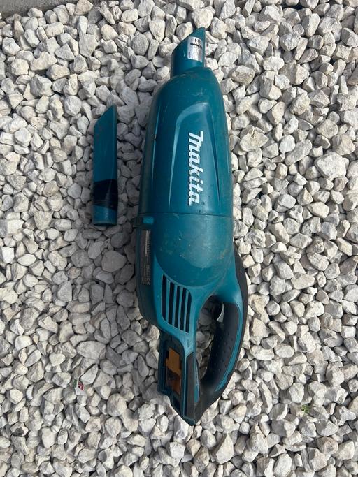  — Makita 18v handheld vacuum