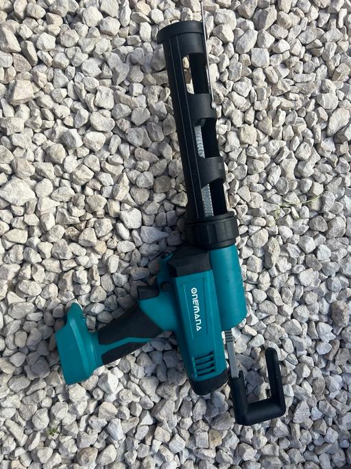  — Cordless silicone/caulking gun 18v