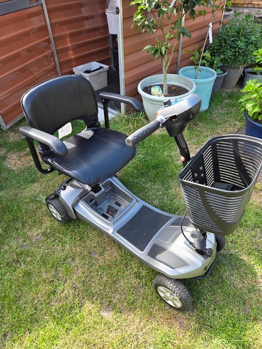  — Electric scooter