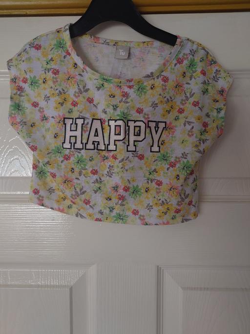  — Girls floral crop top size 4 years