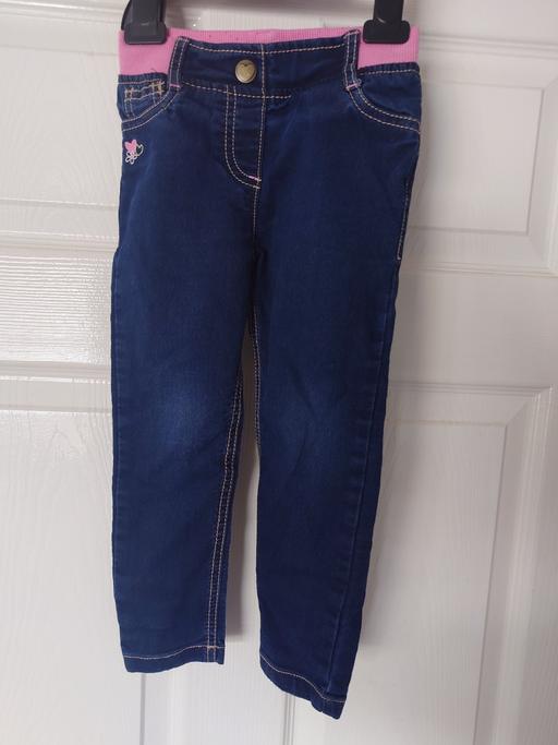  — Girls navy/pink jeans size 3-4 years