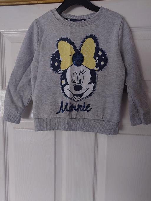  — Girls Minnie mouse jumper size 4-5 years