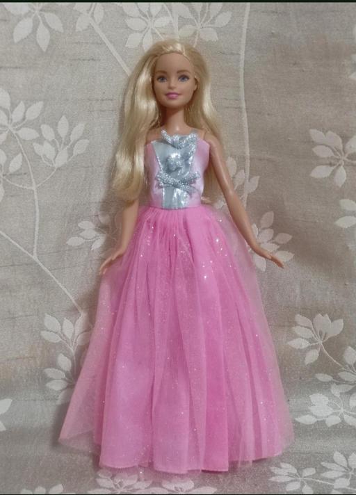  — Beautiful Barbie dolls