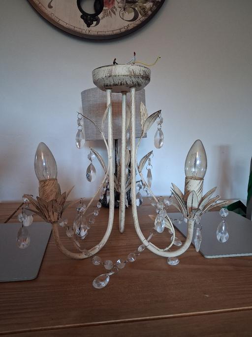  — 2 x chandeliers