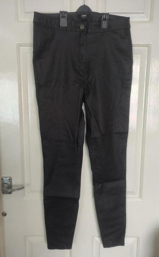  — Ladies jeans