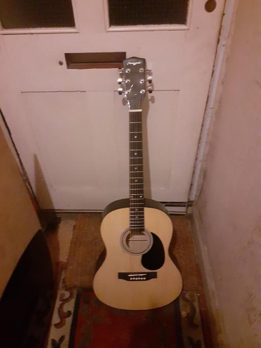  — GUITAR