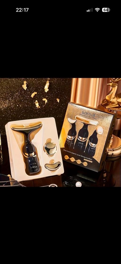  — 3 in 1 face care massager (battery operated)