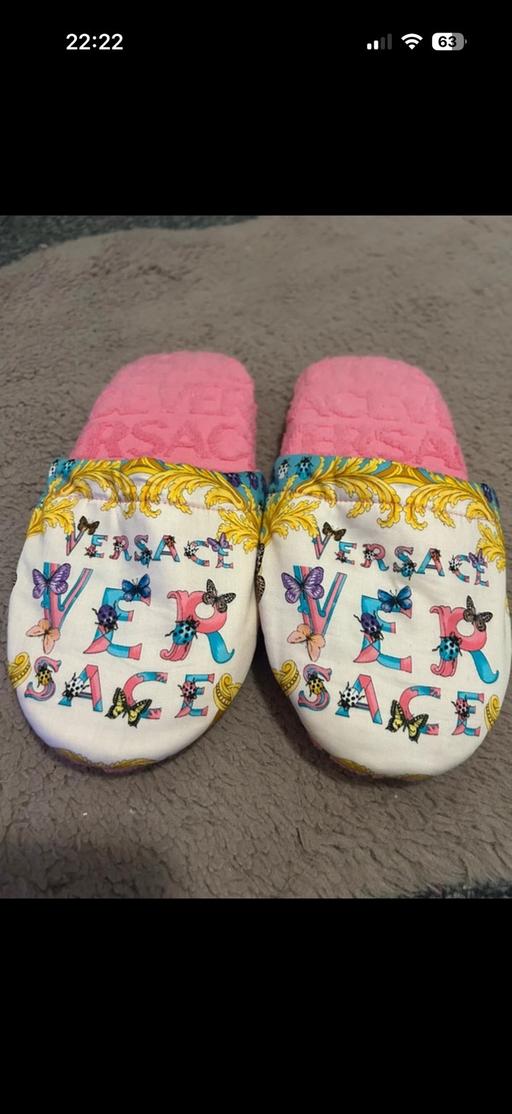  — Original women’s Versace home slipper