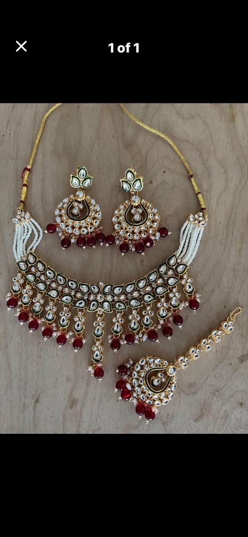  — Ladies women necklace beautiful and best
