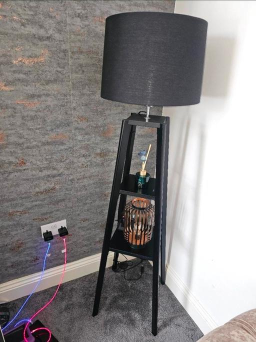  — floor lamp