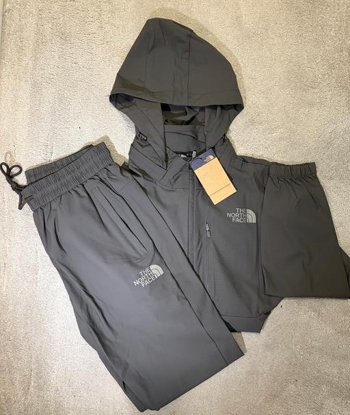  — Mens tracksuit